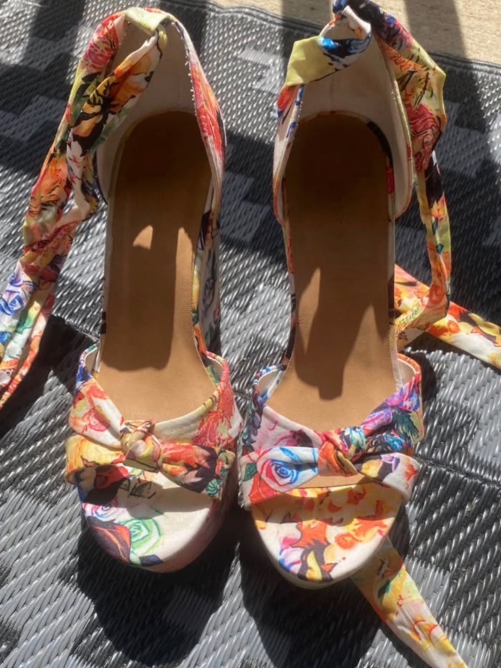 Floral Wedges 6.5 lace ties